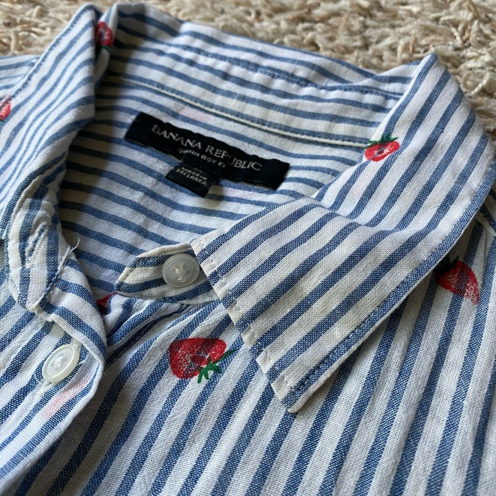 EXCELLENT 🍓 Banana Republic Blue Striped Women’s Strawberry Linen/Cotton Shirt
